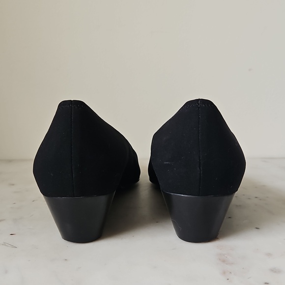 SALVATORE FERRAGAMO: Sleek Black Pointed Low Wedge Heels - Picture 5 of 10